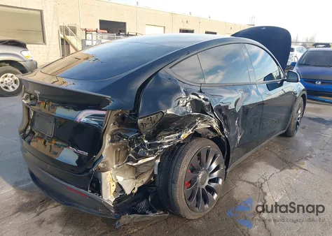 2024 Tesla Model Y Performance Dual Motor All-Wheel Drive from USA, damaged, VIN 7SAYGDEF8RF076845